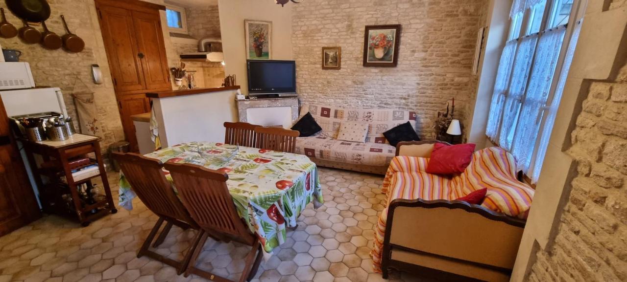 Bernières-sur-Mer Maison De Vacances Bord De Mer Normandie Plage Du Debarquement Proche Caen מראה חיצוני תמונה