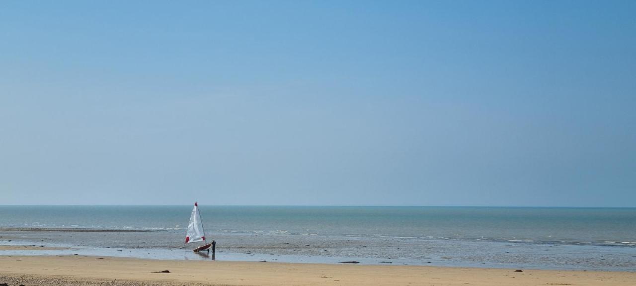 Bernières-sur-Mer Maison De Vacances Bord De Mer Normandie Plage Du Debarquement Proche Caen מראה חיצוני תמונה